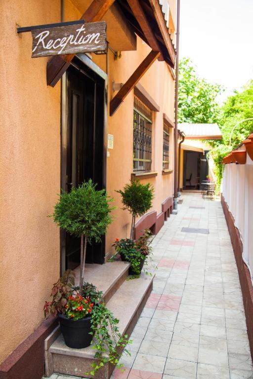 Guesthouse Smart Bukarest Exterior foto